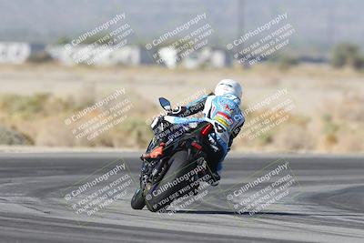 media/Oct-30-2025-Racers Edge (Thu) [[dabbdaf680]]/3-B Group/Session 1 (Turn 5)/